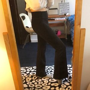 Lululemon yoga pants